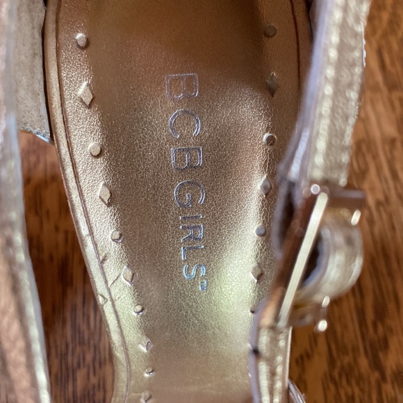 BCBGirls Leather Heels size 8 - Picture 5 of 5